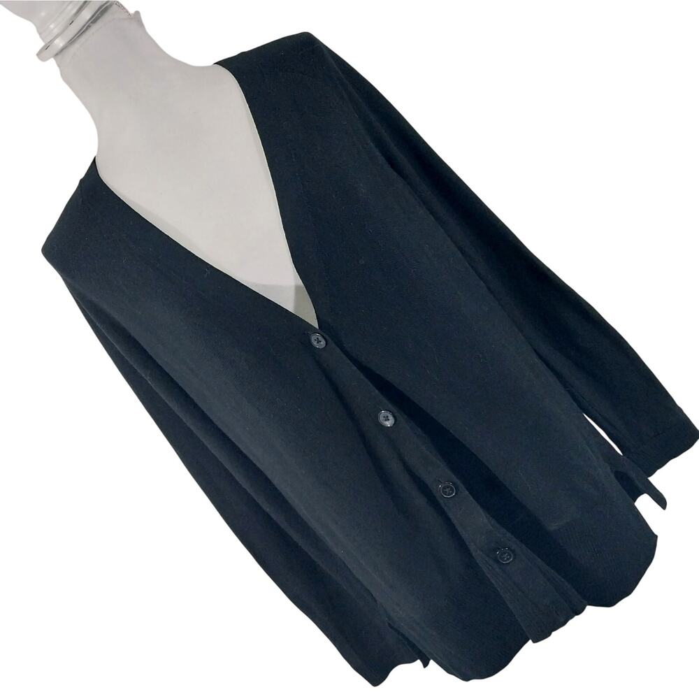 TALBOTS PETITES! GORGEOUS BLACK CLASSIC BUTTON FRONT CARDIGAN SWEATER! SZ MP